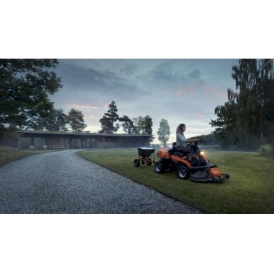 HUSQVARNA R 216T AWD 3